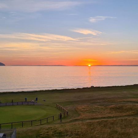 Girvan - Sea View Beach Access Apartment Exterior photo